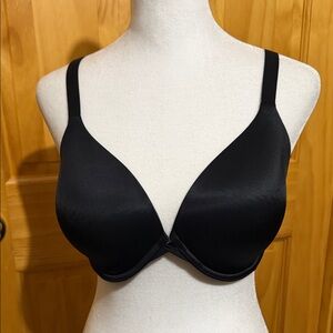 Wacoal 853220 Black Full Coverage Lined Underwire Tee Shirt Bra, Size 34DD.